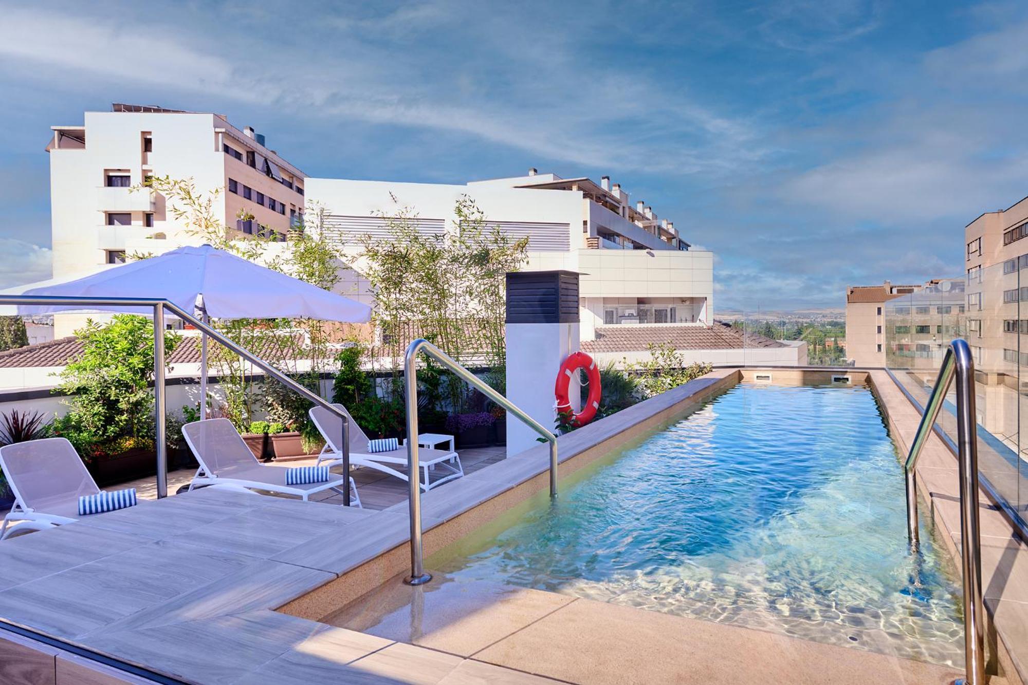 Apartamentos Luna Suites 그라나다 외부 사진